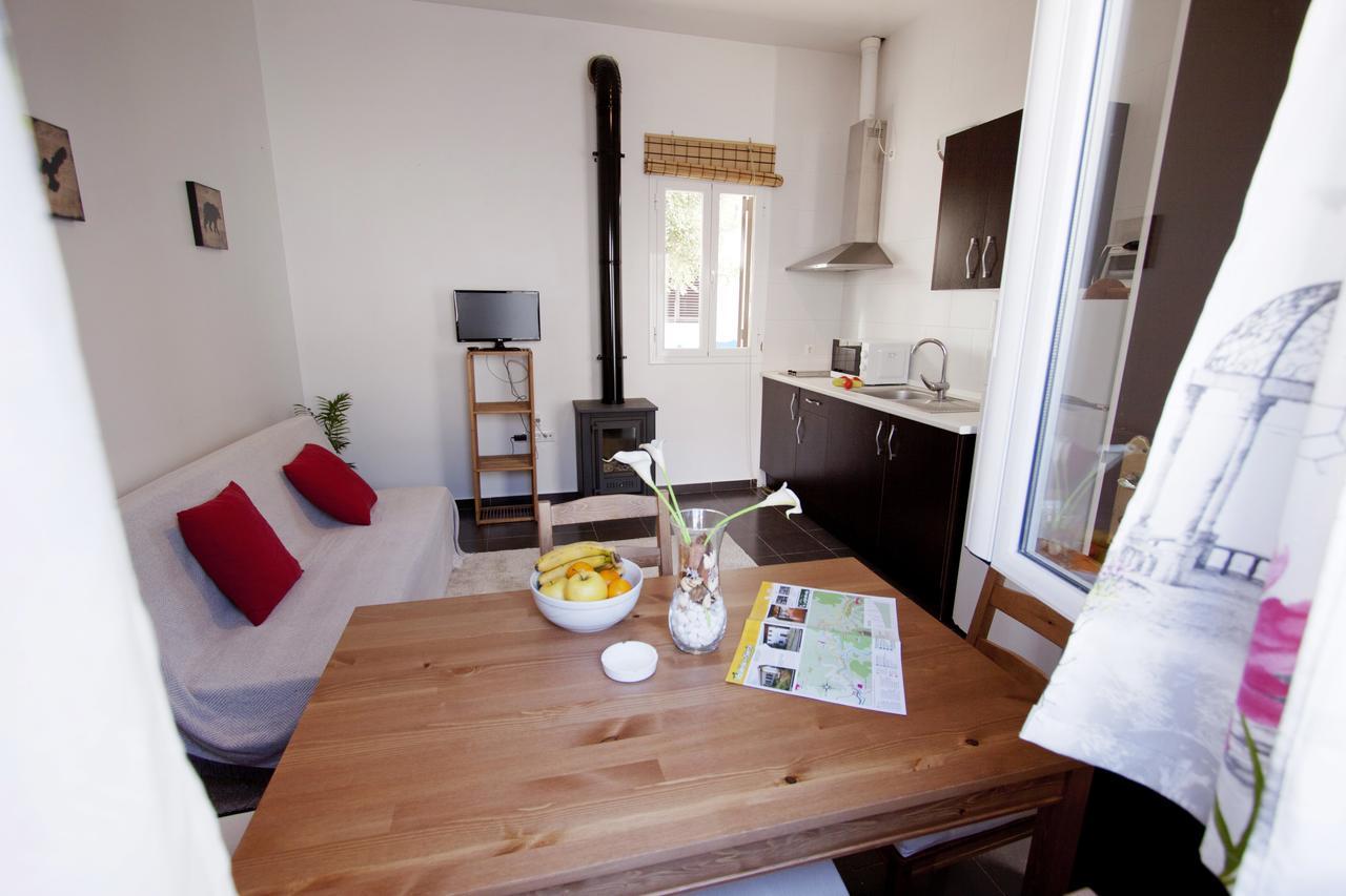 Apartamentos Puerta Sierra ปูเอร์โต เซร์ราโน ภายนอก รูปภาพ