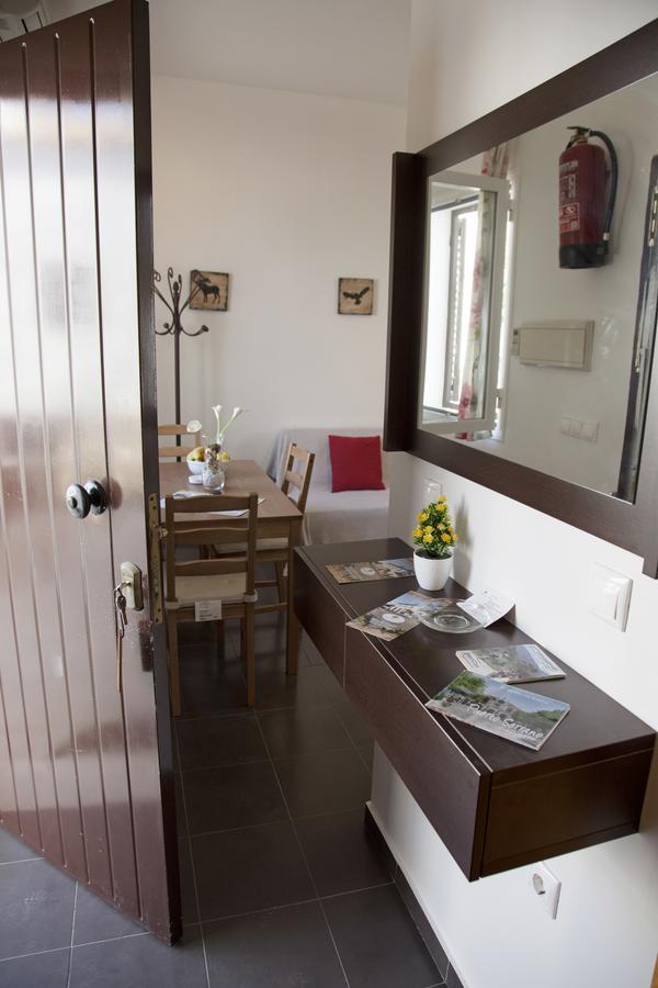 Apartamentos Puerta Sierra ปูเอร์โต เซร์ราโน ภายนอก รูปภาพ