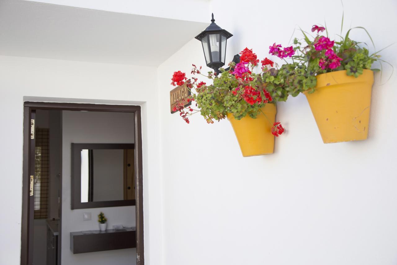 Apartamentos Puerta Sierra ปูเอร์โต เซร์ราโน ภายนอก รูปภาพ